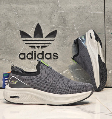 کتونی پیاده روی اسکیچرز گو والک راحتی واستایلSkechers go walk کیفیت مستر کوالیتی A ضمانت کیفیت و اصالت کالا قیمت ارزان و بصرفه